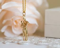 Couple Golden Pendant – Elegant Matching Necklace for Him & Her | Romantic Gift Couple Golden Pendant - قلادة زوجية ذهبية